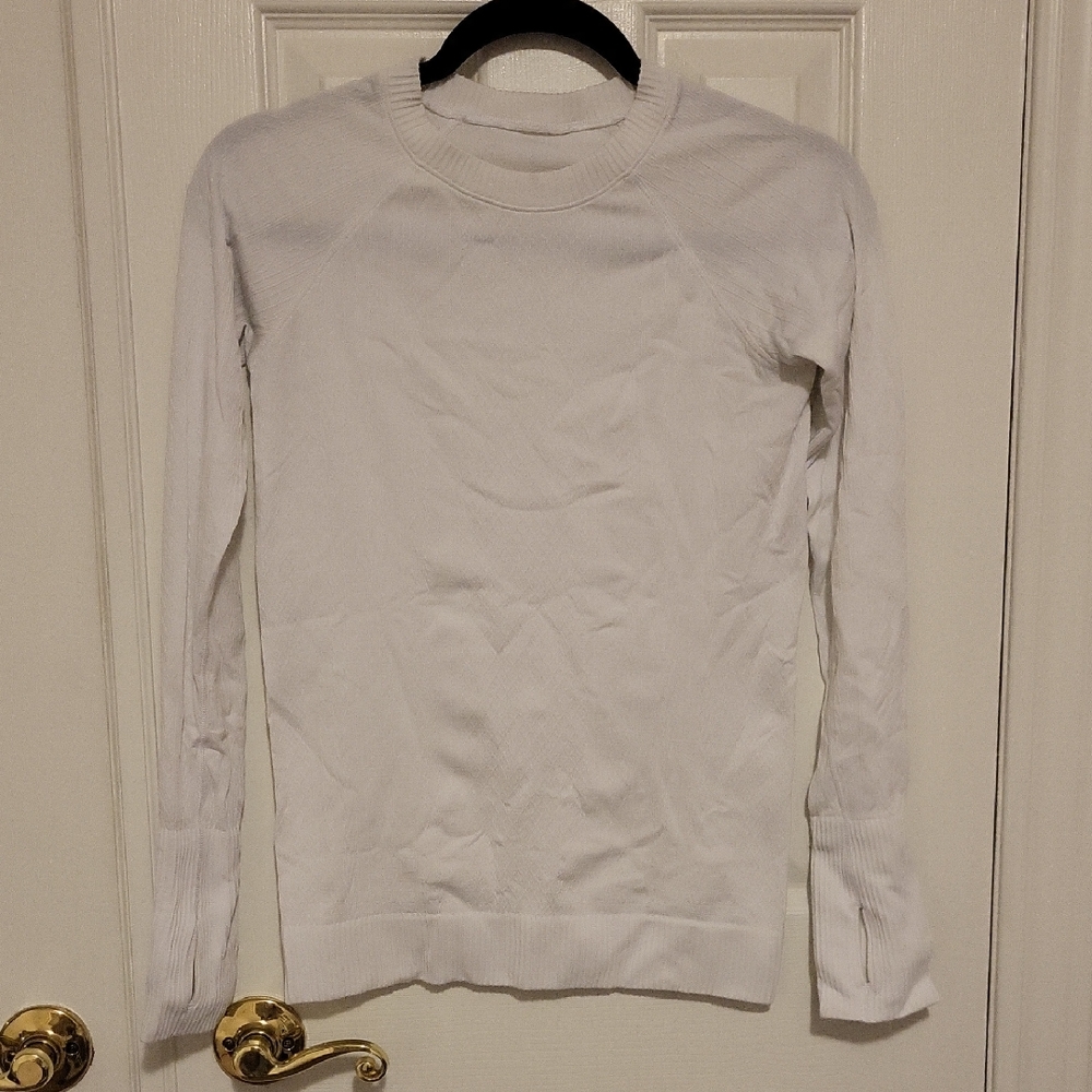 LULULEMON White long sleeve top